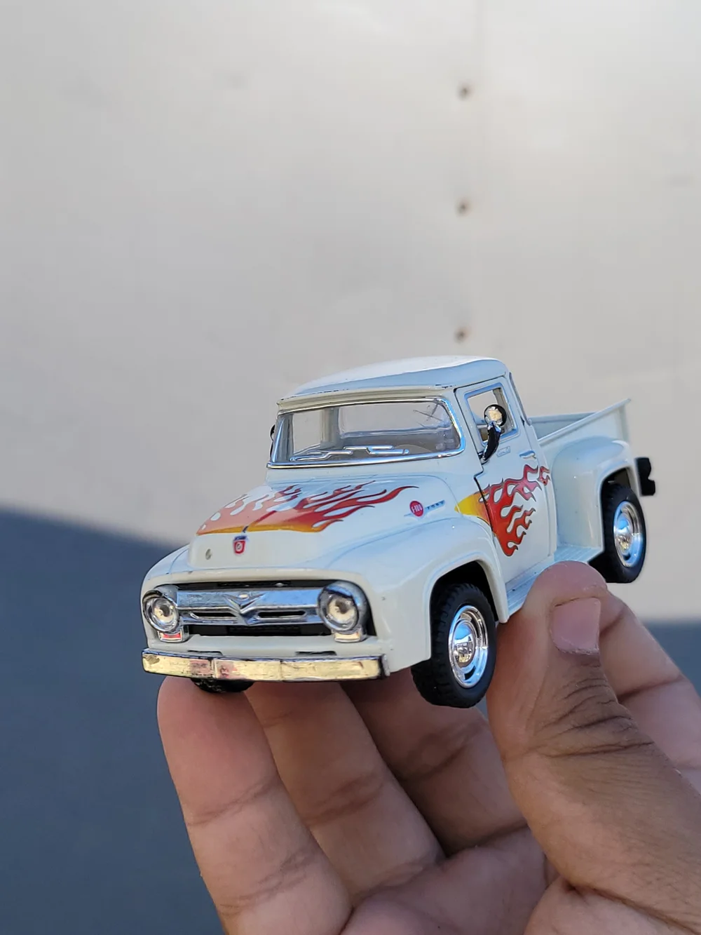 Kinsmart- White 1956 Ford F-100 Pickup 1:38 #kinsmart #toys #cars #fordf100